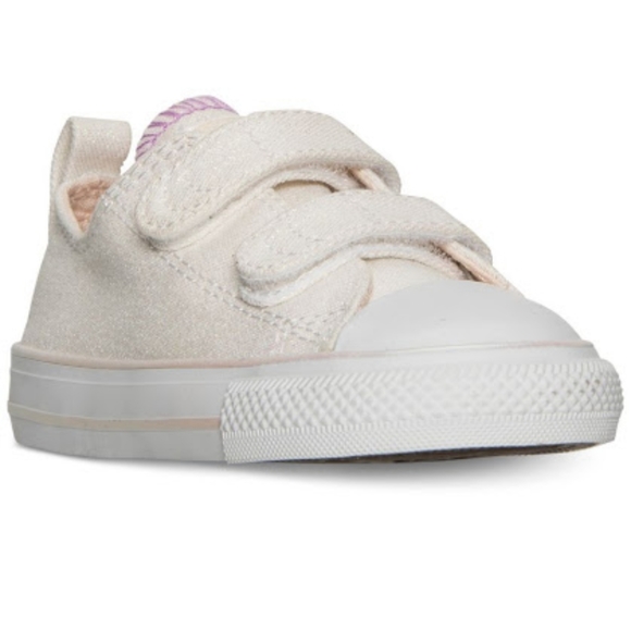 white shimmer converse